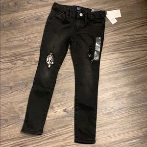 Destroyed Skinny Jeans